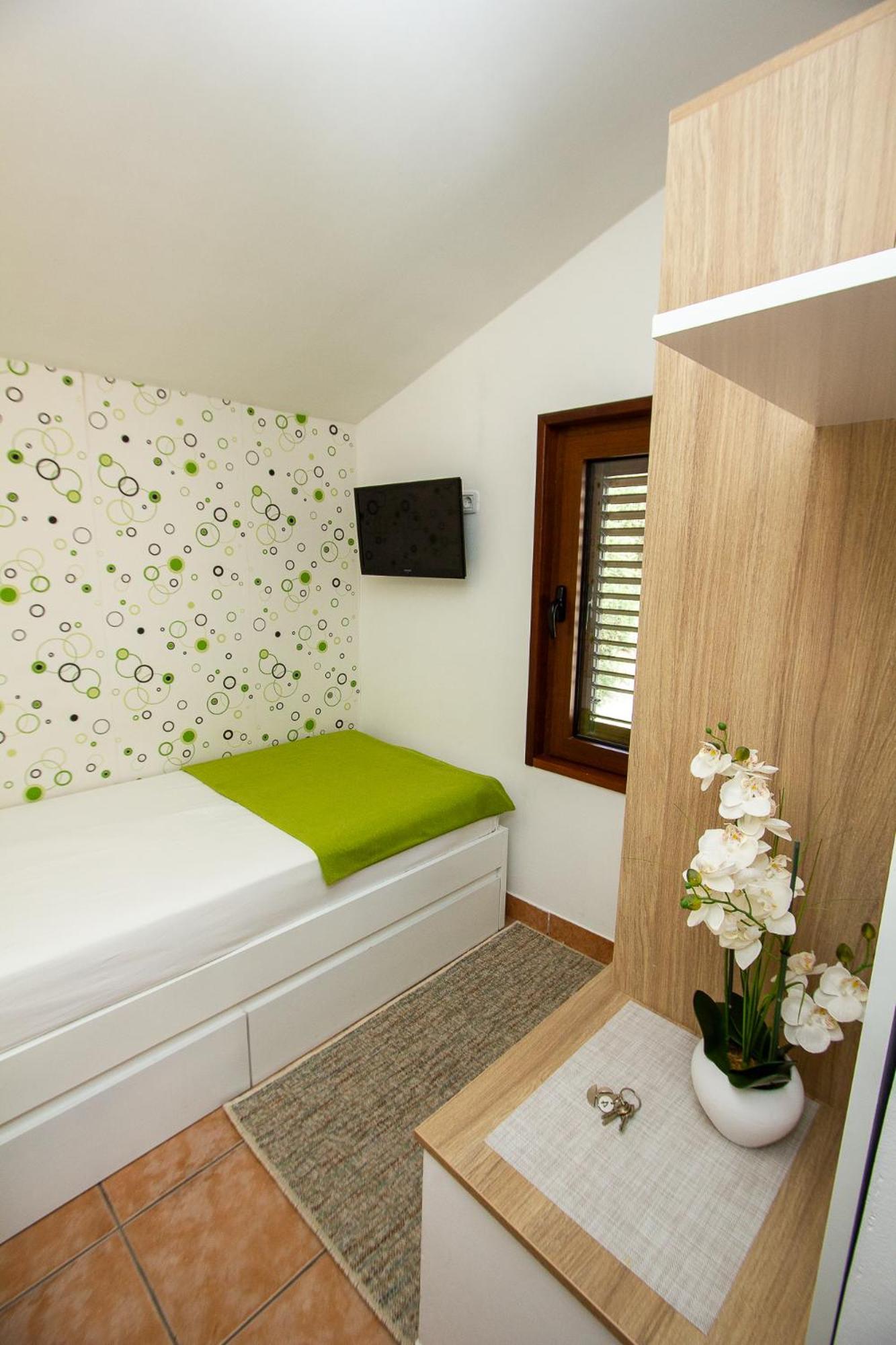 Guest House Jedro Petrovac エクステリア 写真