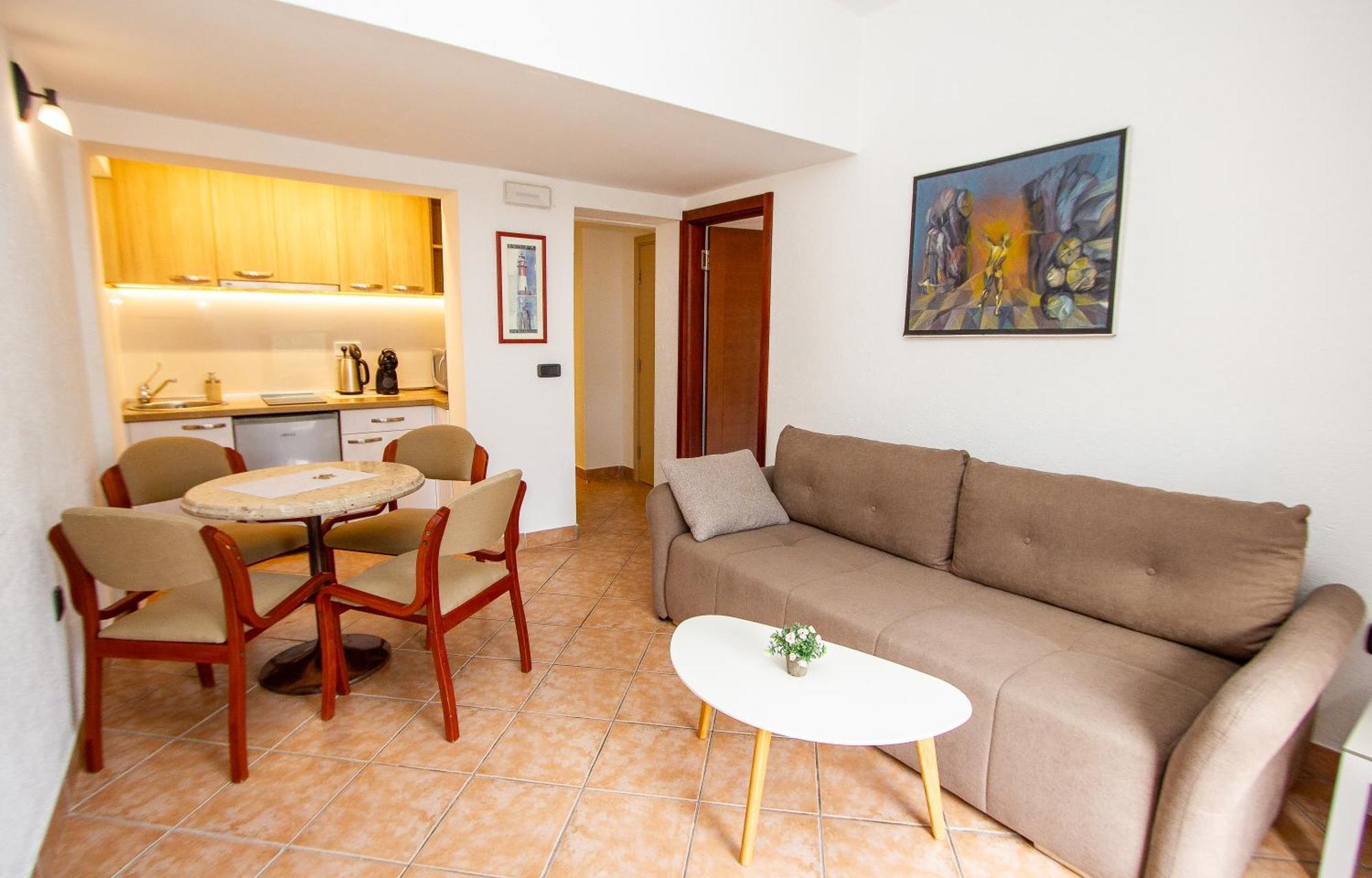 Guest House Jedro Petrovac エクステリア 写真