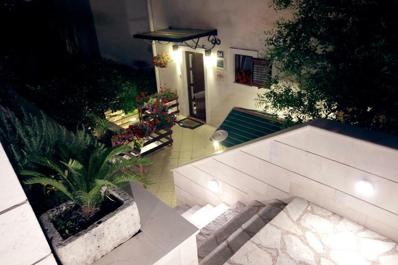 Guest House Jedro Petrovac エクステリア 写真